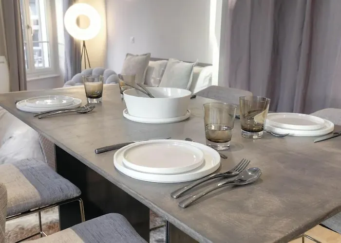 Superbe Studio, Tête D'or, * Lyon